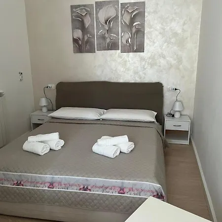 Vicoatenea Apartment *